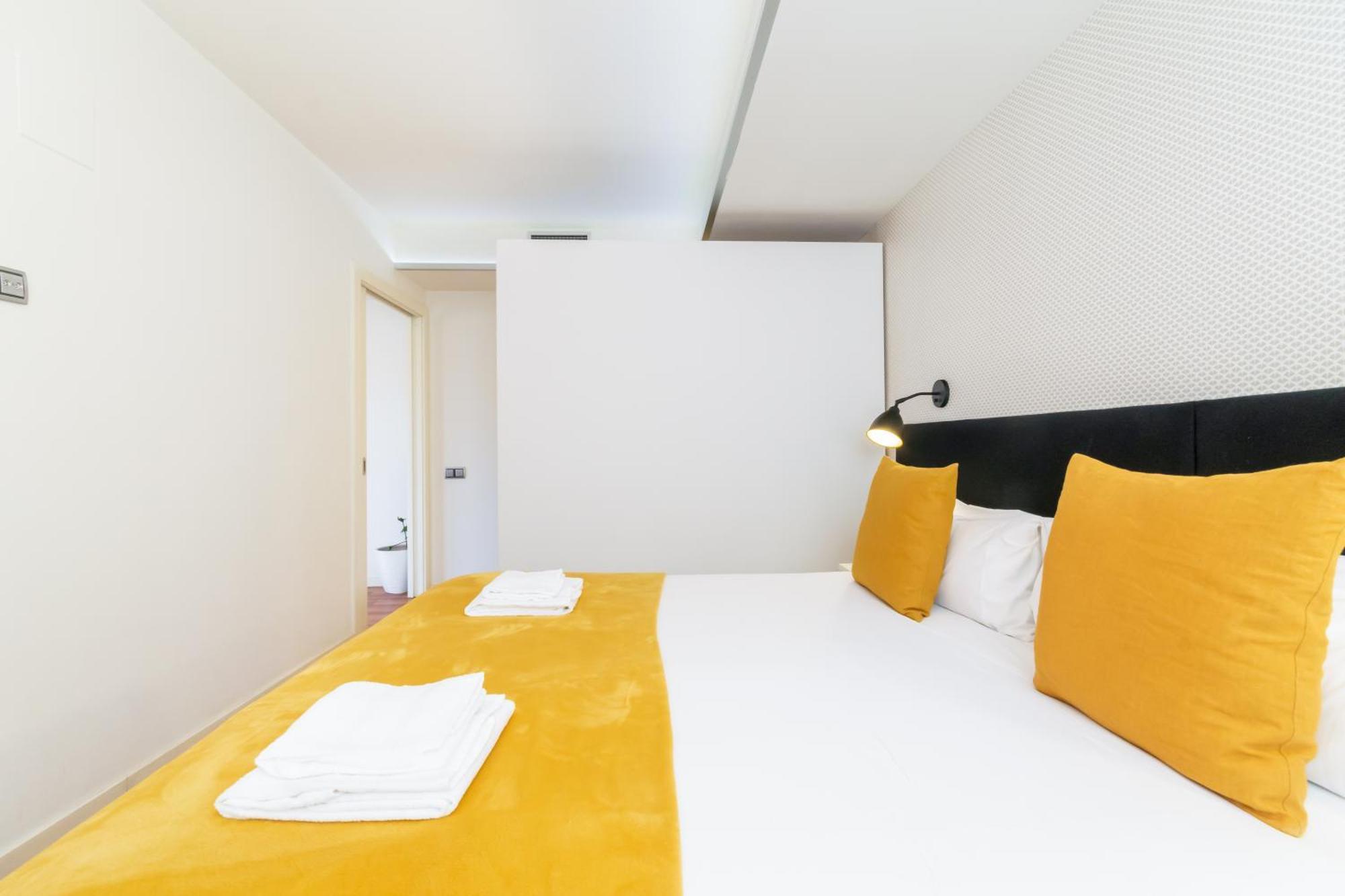 Unique Rentals - Placa Catalunya Central Apartments Barcelona Exteriör bild
