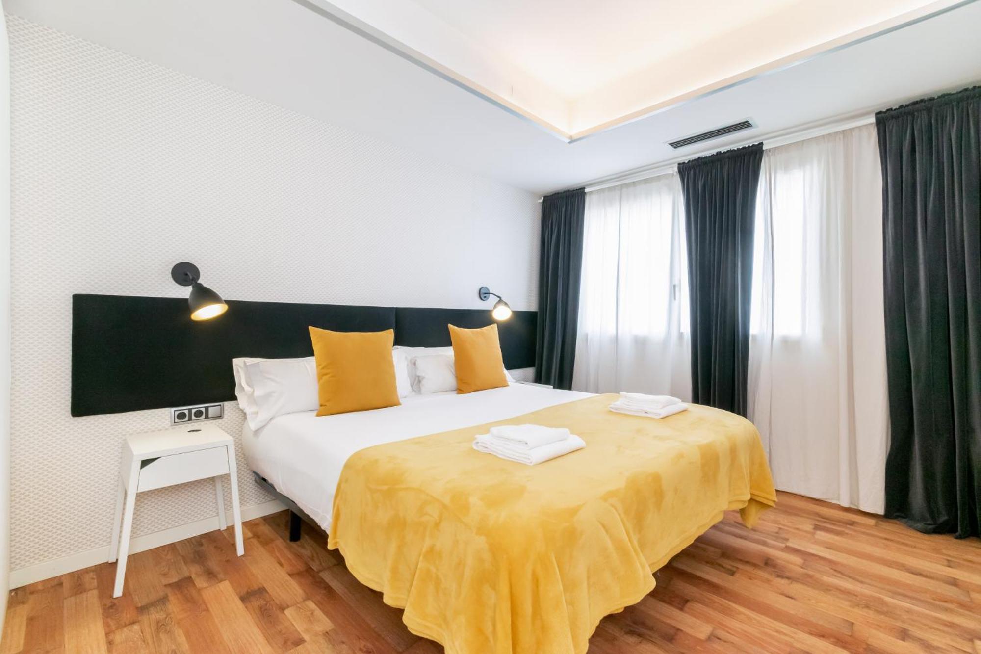 Unique Rentals - Placa Catalunya Central Apartments Barcelona Exteriör bild