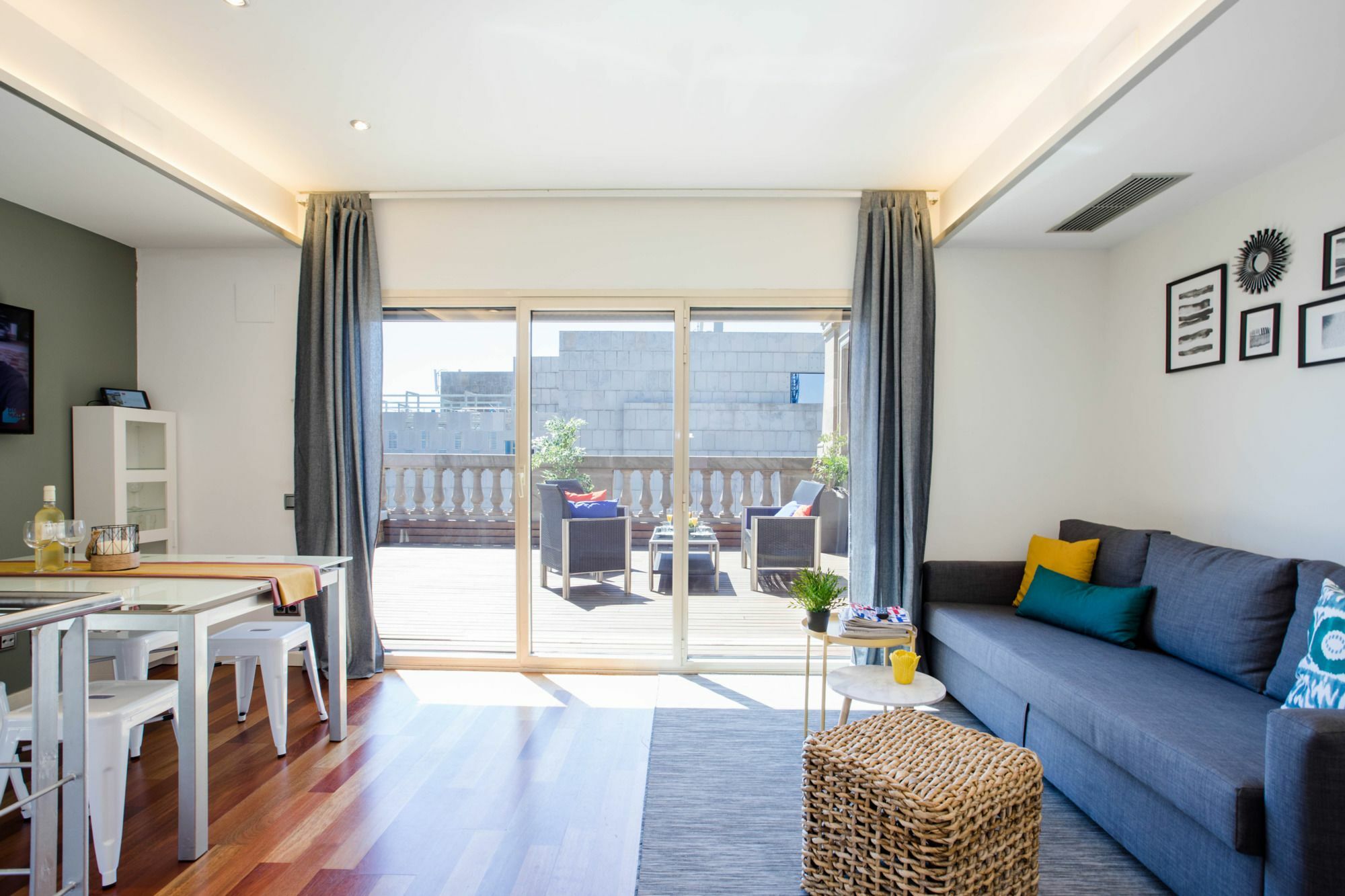 Unique Rentals - Placa Catalunya Central Apartments Barcelona Exteriör bild